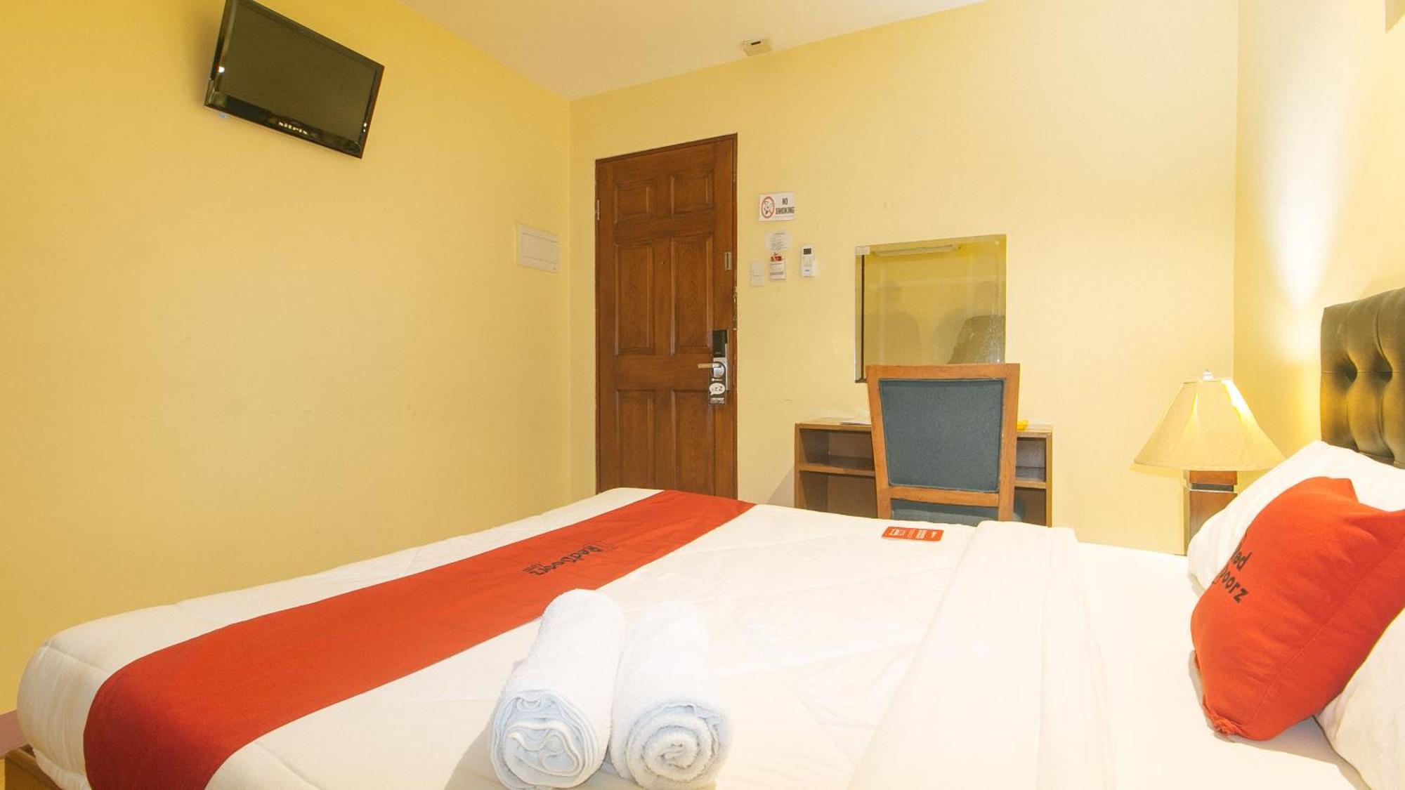 Reddoorz At Comfy Inn Ermita マニラ市 エクステリア 写真